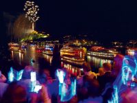 Koblenzer Sommerfest Rhein In Flammen Feuerwerk Festung Schiffe Leuchtstaebe Frey